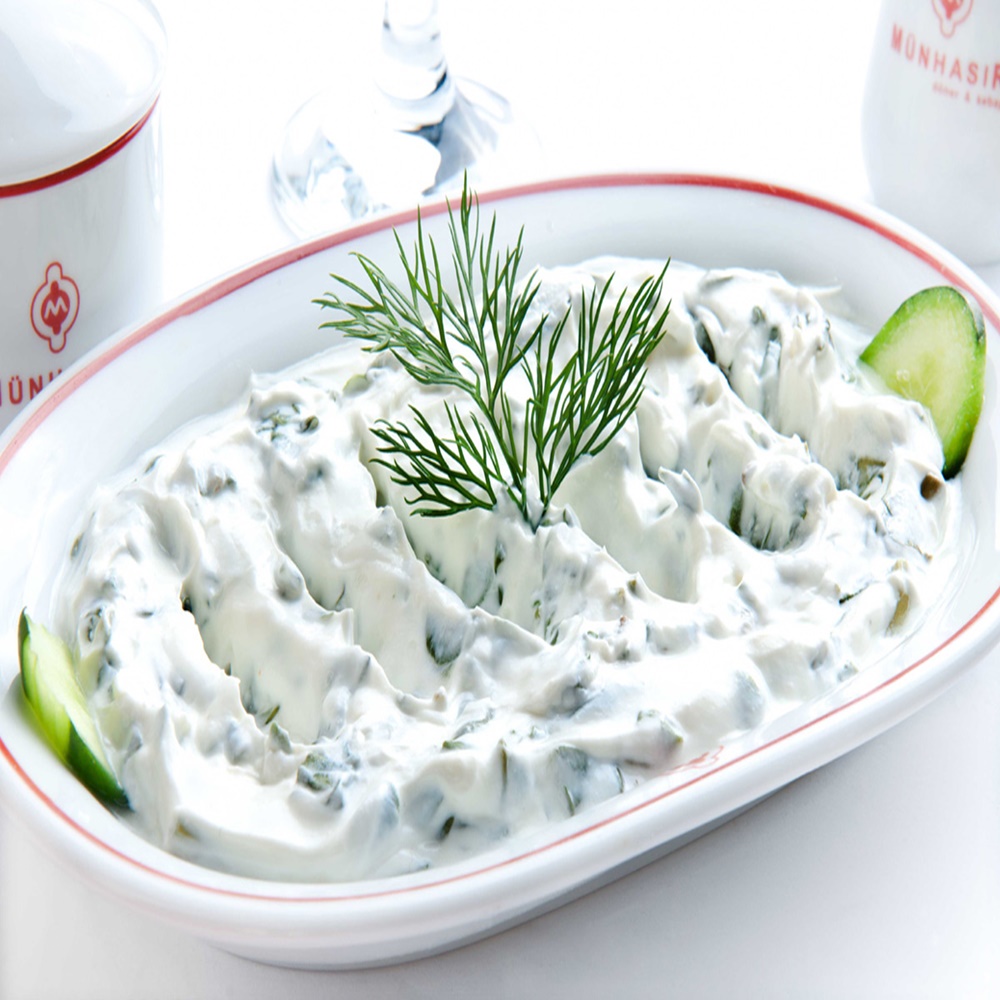 Semizotu / Purslane Yogurt With Garlic